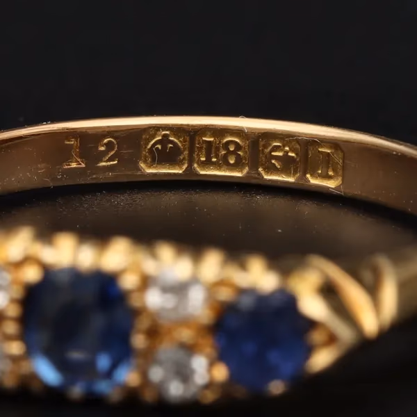 Antique 18ct Gold Sapphire Diamond Ring. 1910