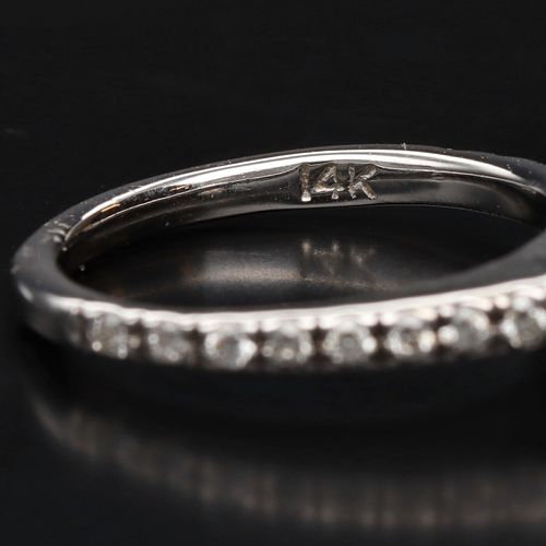 18k White Gold Diamond Ring image-4