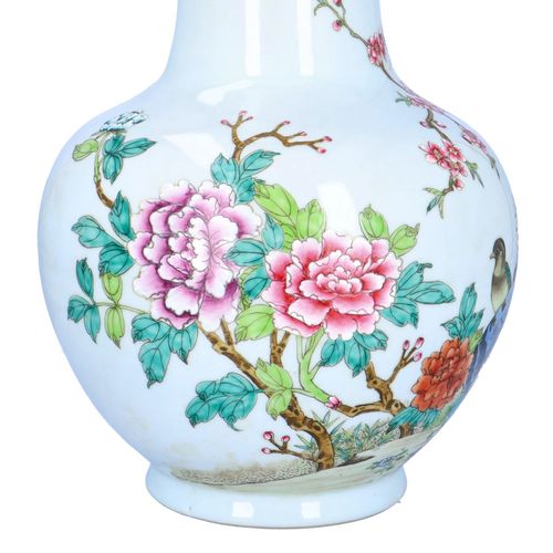 Large Chinese Baluster Vase image-3