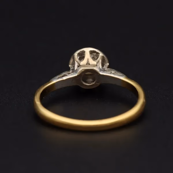 18ct Gold 0.2ct Diamond Ring. London 1973