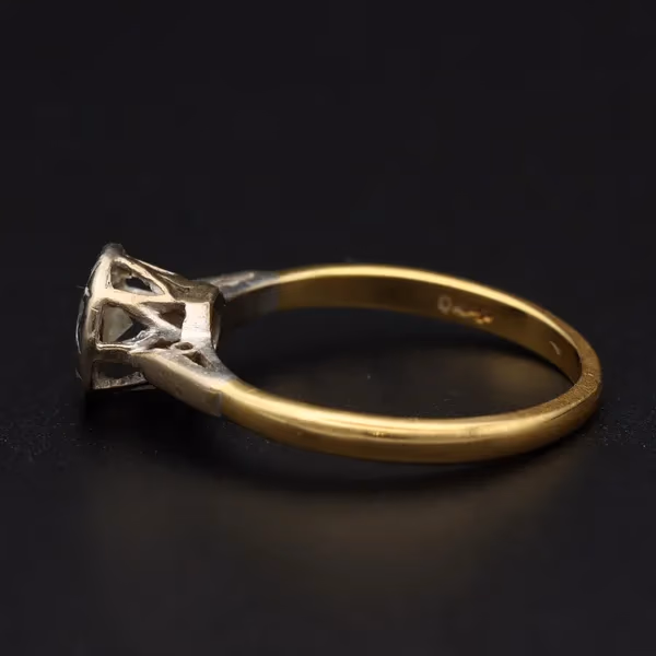 18ct Gold 0.2ct Diamond Ring. London 1973