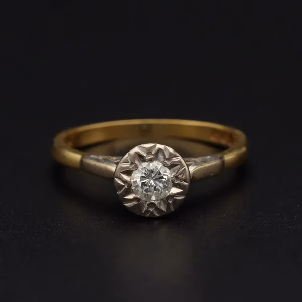 18ct Gold 0.2ct Diamond Ring. London 1973