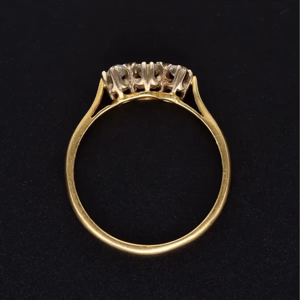18ct Yellow Gold 3-Stone Diamond Ring