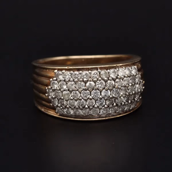 9ct Yellow Gold Diamond Cluster RIng