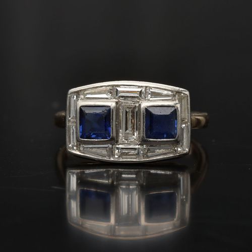 18ct Gold Platinum Diamond and Sapphire Ring image-2