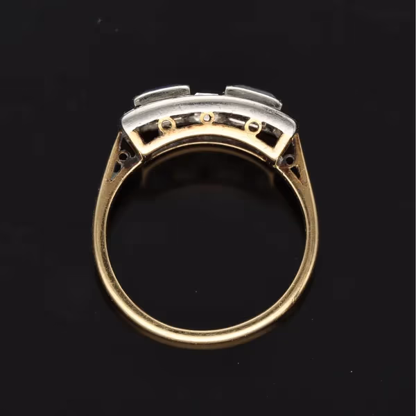 18ct Gold Platinum Diamond and Sapphire Ring
