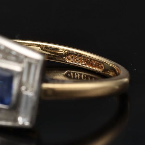 18ct Gold Platinum Diamond and Sapphire Ring image-4