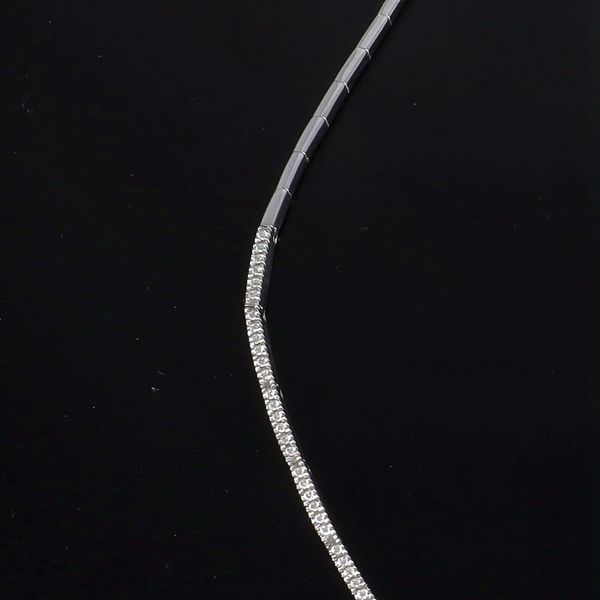 18ct Gold Diamond Collar Ring