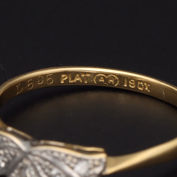 Art Deco 18ct Yellow Gold & Platinum Diamond Ring