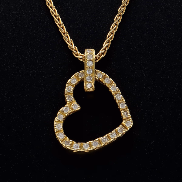 18ct Gold Diamond Heart Pendant on Chain