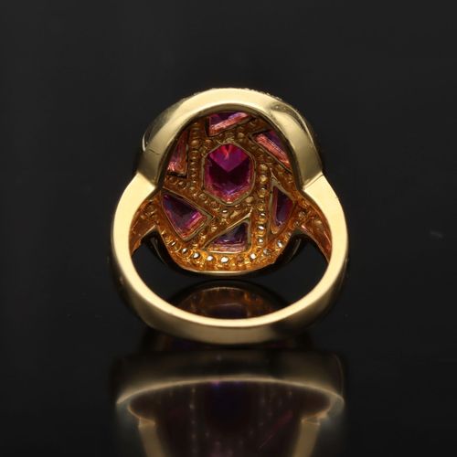18ct Gold Pink Sapphire and Diamond Ring image-5