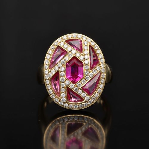 18ct Gold Pink Sapphire and Diamond Ring image-2