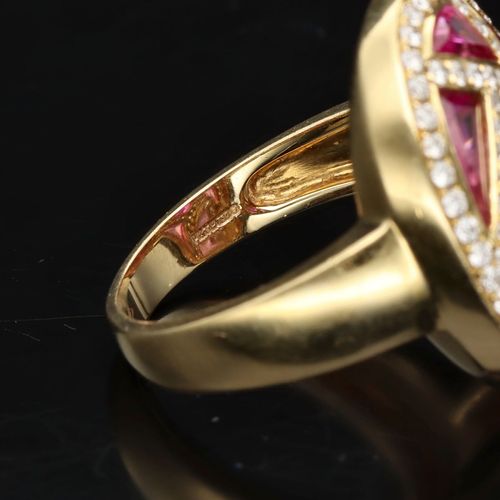 18ct Gold Pink Sapphire and Diamond Ring image-4