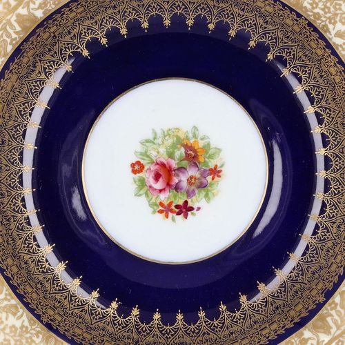 Crescent China Tazza by George Jones & Sons image-3