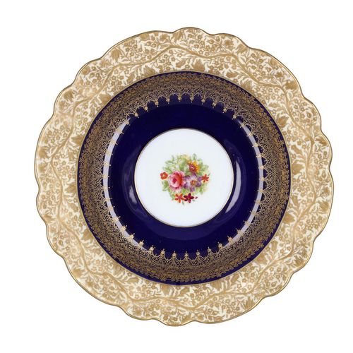 Crescent China Tazza by George Jones & Sons image-2