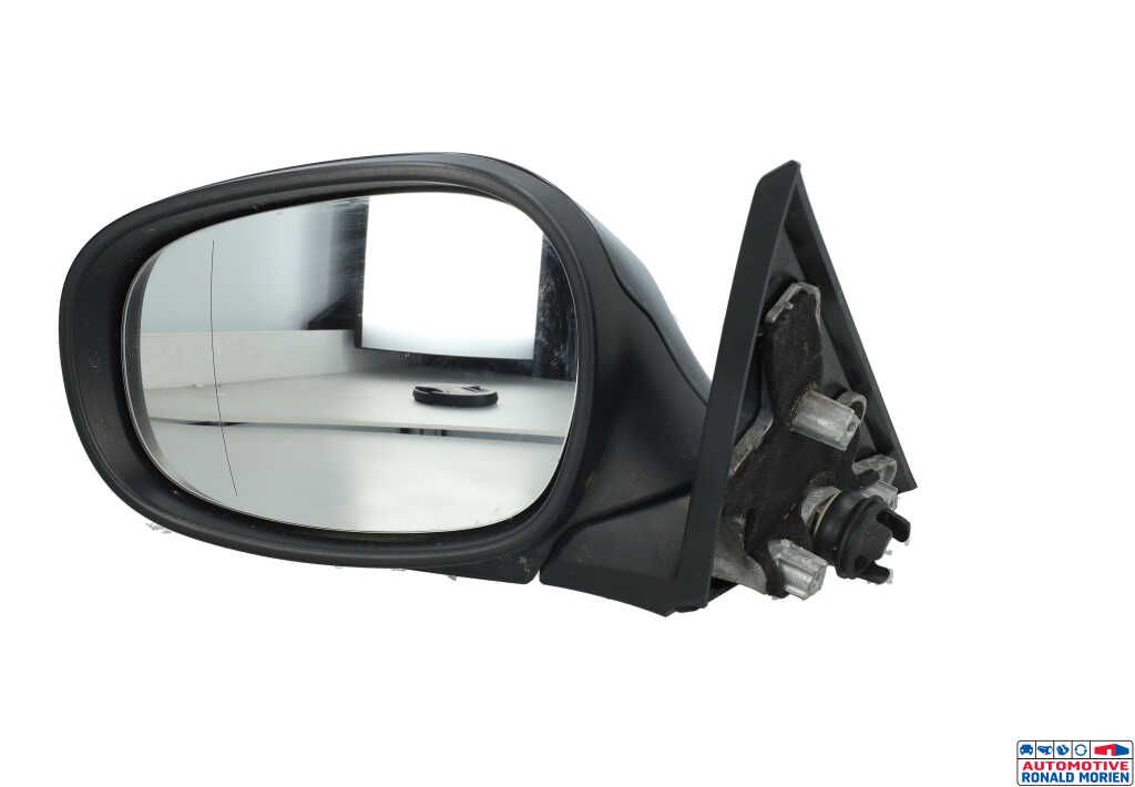 Used Wing mirror, left BMW 1 serie (E81) 118d 16V Price € 59,00 Margin scheme offered by Automaterialen Ronald Morien B.V.
