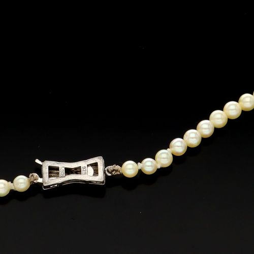 Mikimoto Cultured Pearls Necklace image-6