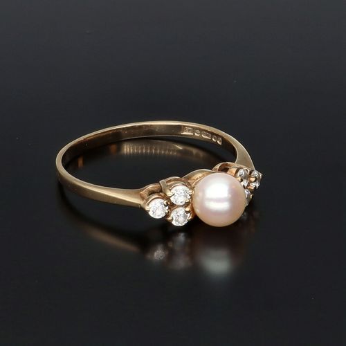 9ct Gold Cultured Pearl + White Stone Ring image-1