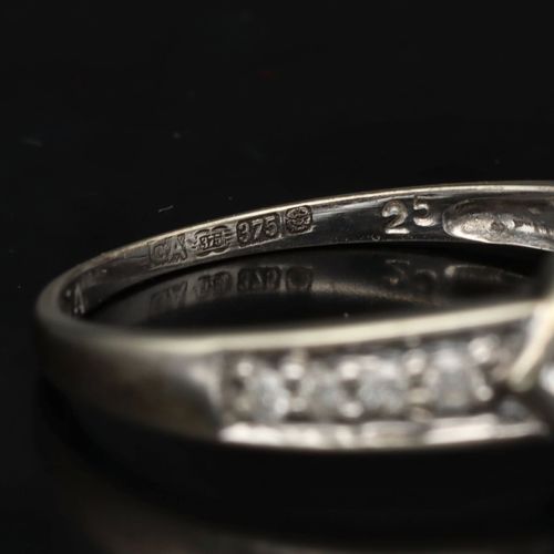 Art Deco Style 9ct White Gold Diamond Ring image-5