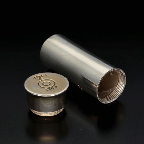Rare Pair of Victorian Silver Shotgun Cartridge Pepperettes image-6