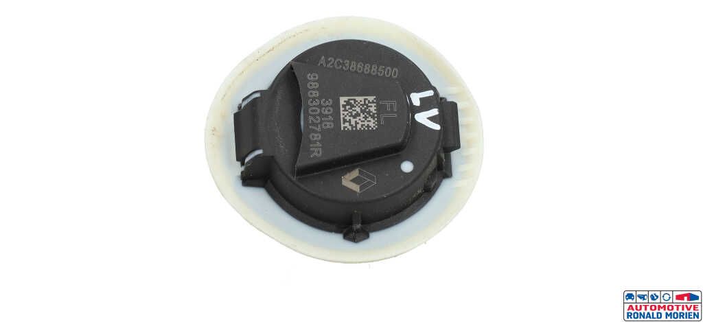 Gebruikte Airbag Sensor Renault Clio IV (5R) 0.9 Energy TCE 90 12V Prijs € 19,00 Margeregeling aangeboden door Automaterialen Ronald Morien B.V.