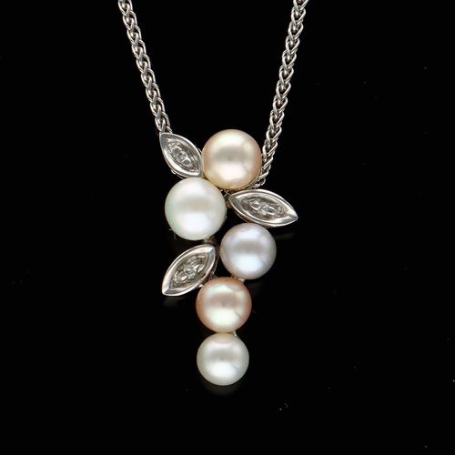 9ct Gold Diamond and Cultured Pearl Necklace image-2