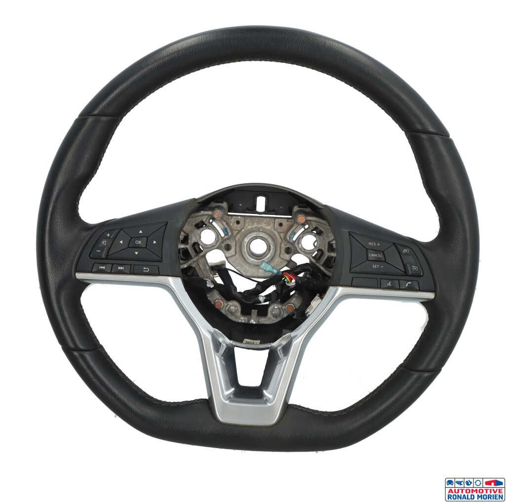 Used Steering wheel Nissan Micra (K14) 1.0 IG-T 92 Price € 125,00 Margin scheme offered by Automaterialen Ronald Morien B.V.