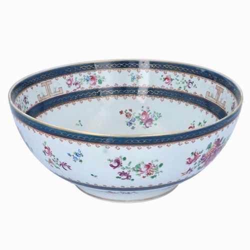 19th Century Chinese Porcelain Punch Bowl image-3