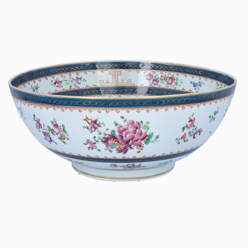 19th Century Chinese Porcelain Punch Bowl image-1