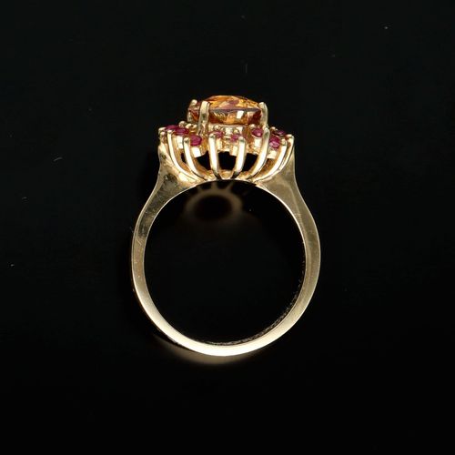 10ct Gold Ruby and Topaz Ring image-6