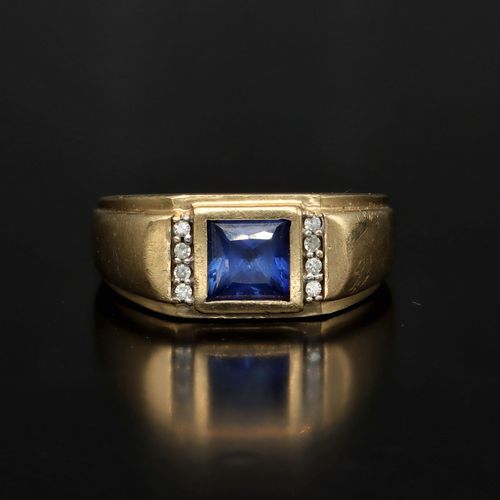 Art Deco 9ct Gold Sapphire and Diamond Ring image-2