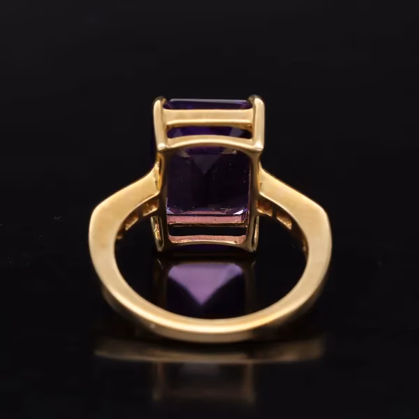 Art Deco style 9ct Gold Amethyst and Diamond Ring