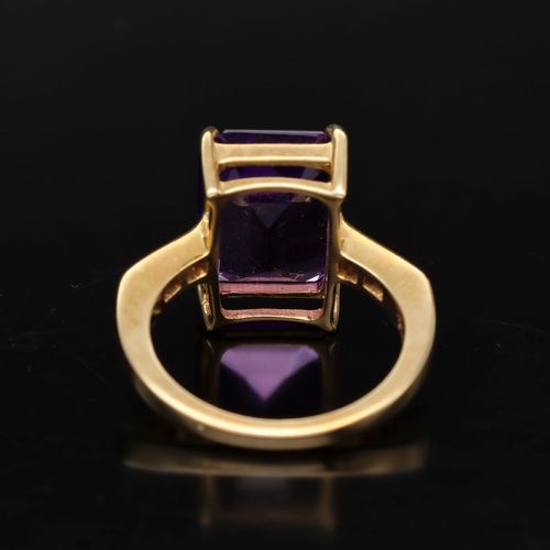 Art Deco 9ct Gold Amethyst and Diamond Ring image-5