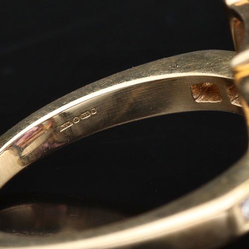Art Deco 9ct Gold Amethyst and Diamond Ring image-4