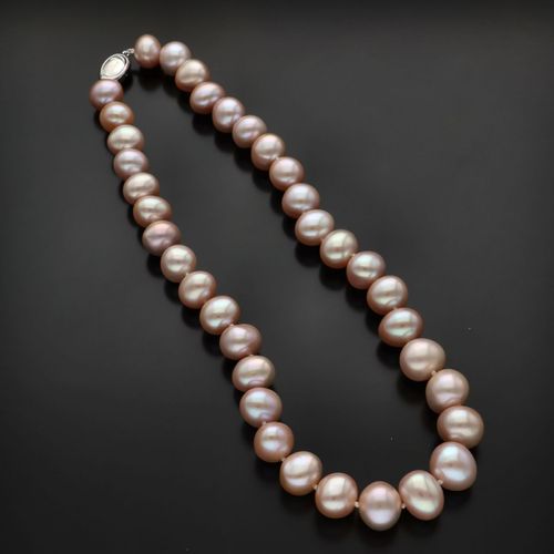 Large Pink Cultured Pearl Necklace image-4