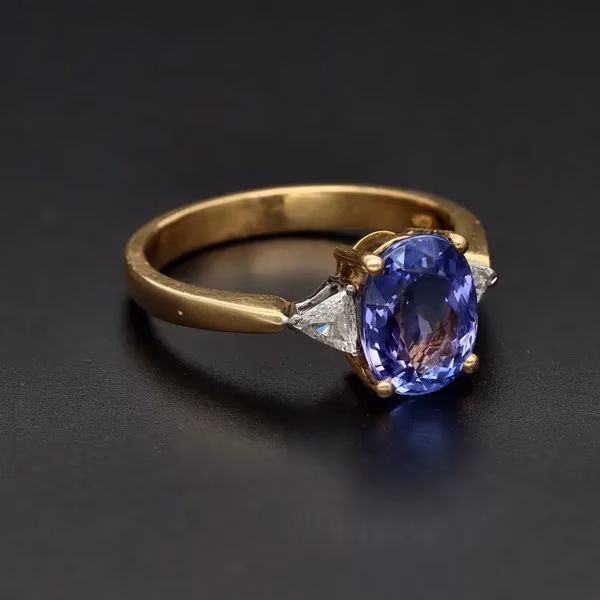 18ct Gold Tanzanite and Diamond Ring