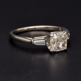 Art Deco Platinum 2.01ct Diamond Ring