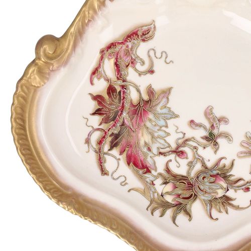 Pair of 19th Century Royal Worcester Moulded Cabinet Dishes image-3