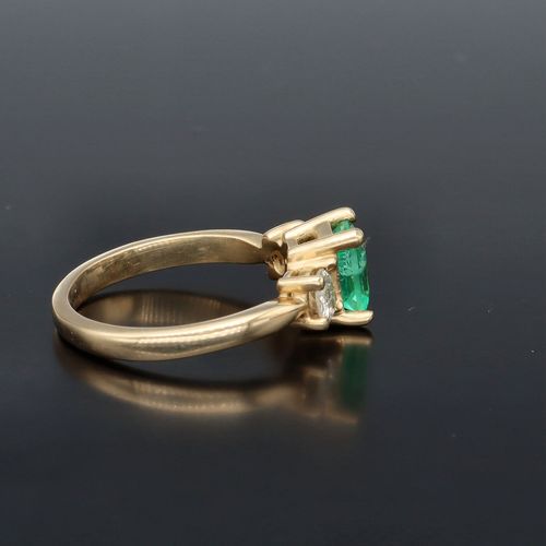 9K Gold Old Cut Diamond & Emerald Ring image-3