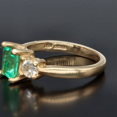 9K Gold Old Cut Diamond & Emerald Ring image-5