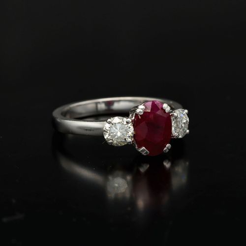 18k Ruby and Diamond Ring image-1