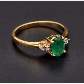 18ct Yellow Gold Emerald & Diamond Ring