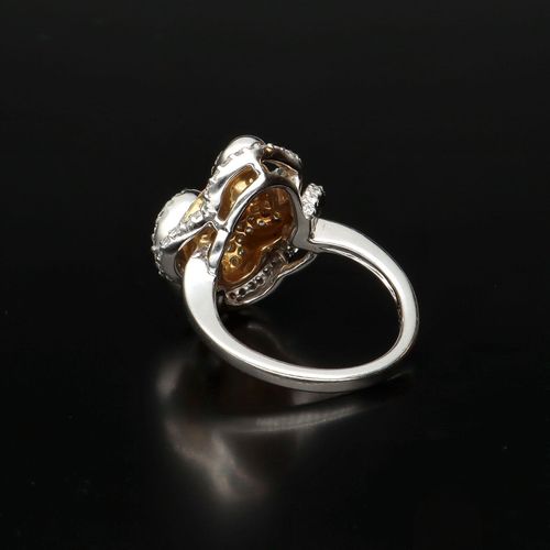 18ct Gold & 1.31ct Diamond Cluster Ring image-4