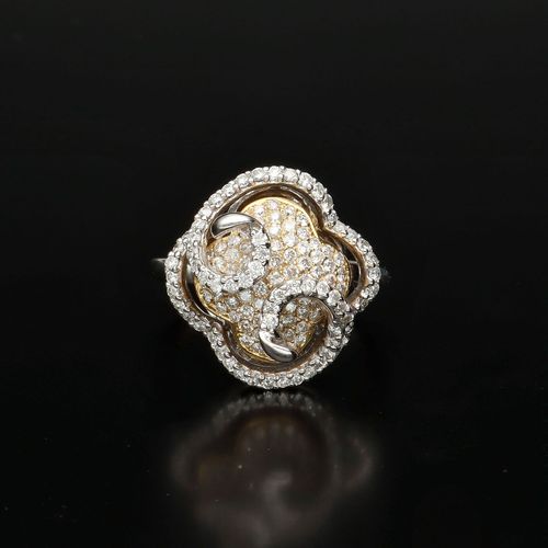 18ct Gold & 1.31ct Diamond Cluster Ring image-2
