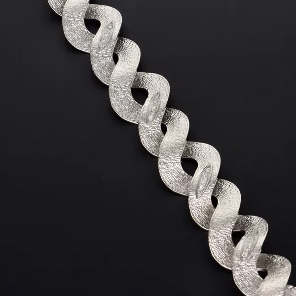 18ct White Gold & Diamonds Bracelet