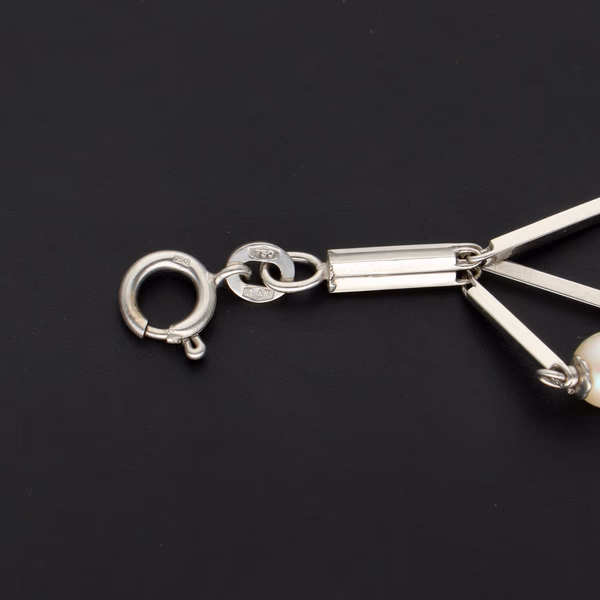 Italian 18ct White Gold and Pearl Articulated Bracelet