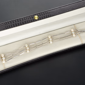 Italian 18ct White Gold and Pearl Articulated Bracelet
