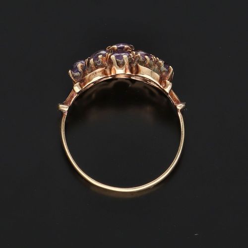 9ct Gold and Amethyst Cluster Ring image-6