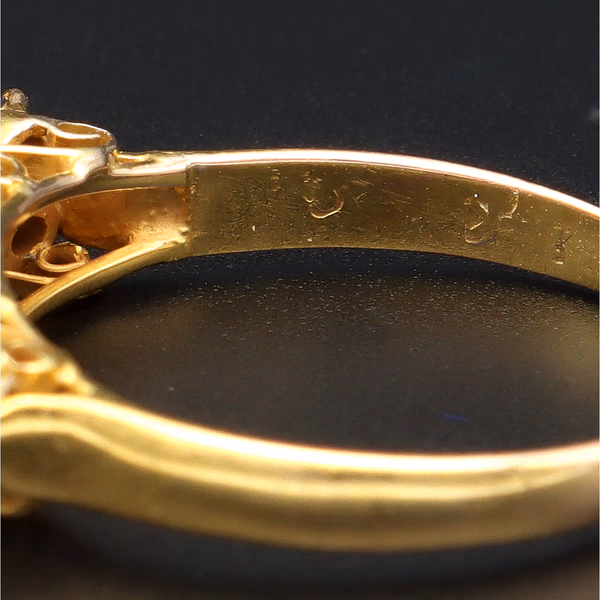 14ct Vintage Sapphire Multi Stone Ring