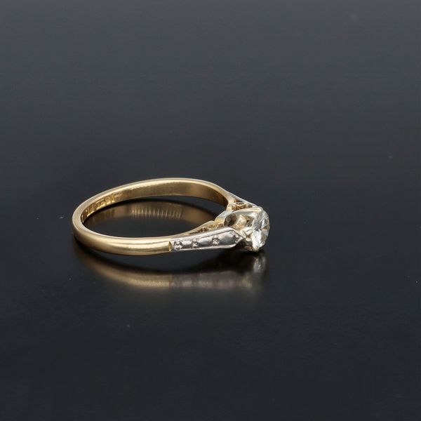 18K Gold 30PTS Diamond Solitaire Ring